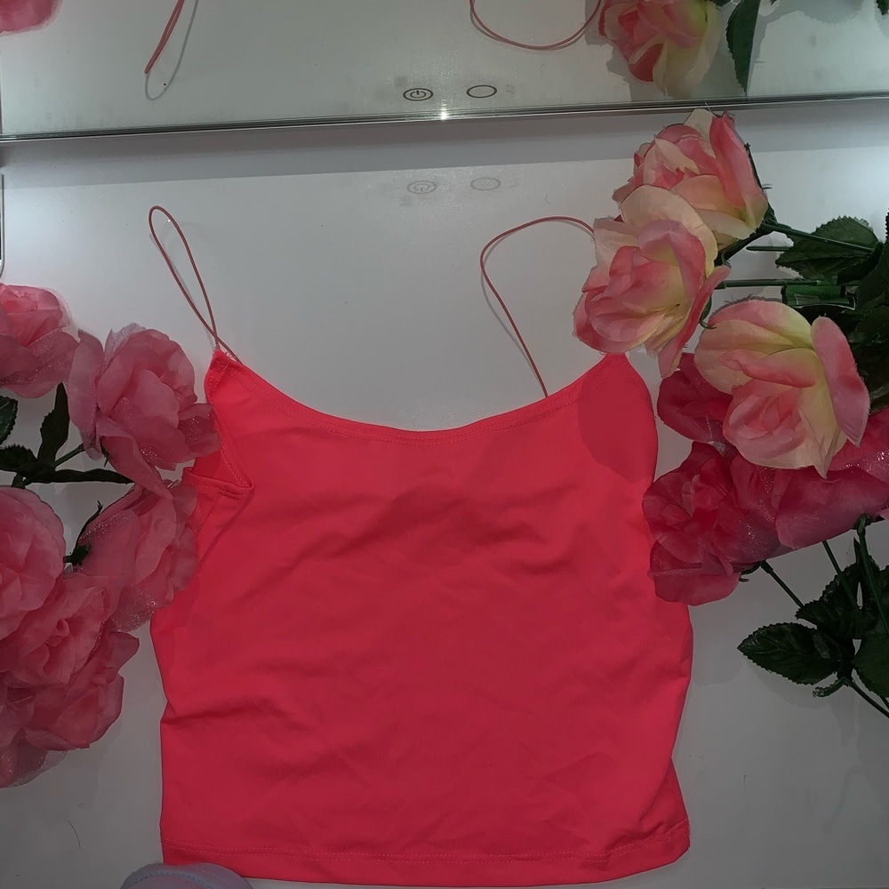 𝓗𝓸𝓽 𝓹𝓲𝓷𝓴 𝓽𝓪𝓷𝓴 𝓽𝓸𝓹